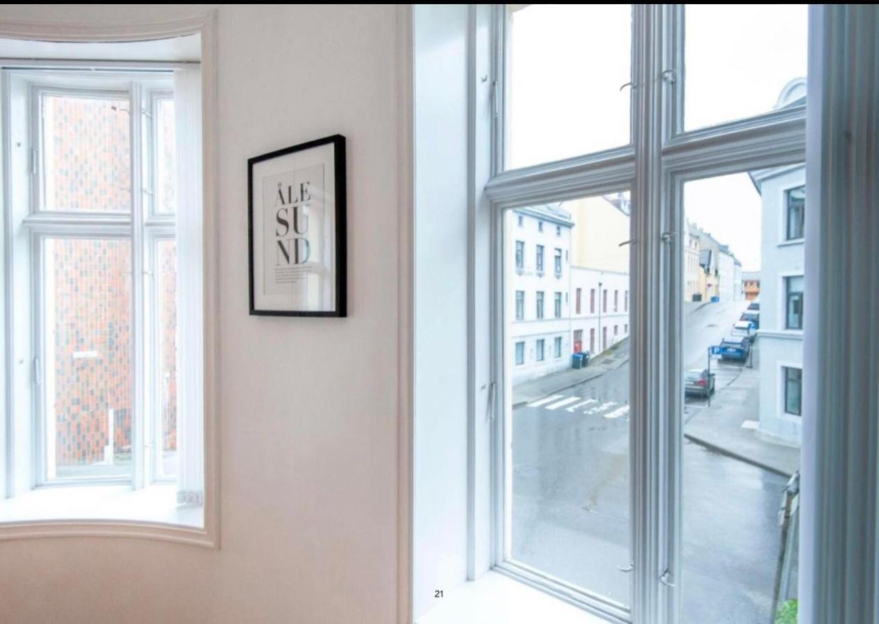 Apartment In Alesund City Center Exterior foto